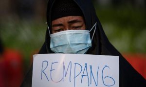 3 berita teratas minggu ini: Ribuan protes proyek Pulau Rempang, Pakistan bayar mahal untuk jalan China.