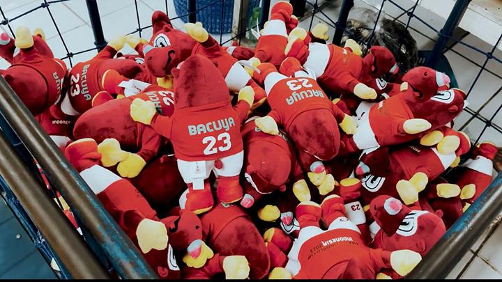 Jelang Piala Dunia U-17 2023 di Indonesia, 53 jenis merchandise siap dijual ke masyarakat pada awal November.